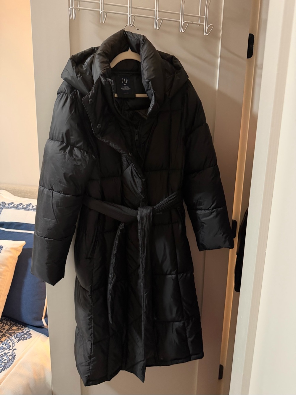 GAP Women's Black Hooded Long Puffer Coat with Belt